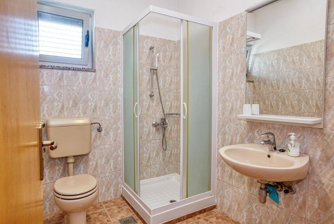 Apartments By The Sea Brodarica, Sibenik - 13615 Екстериор снимка