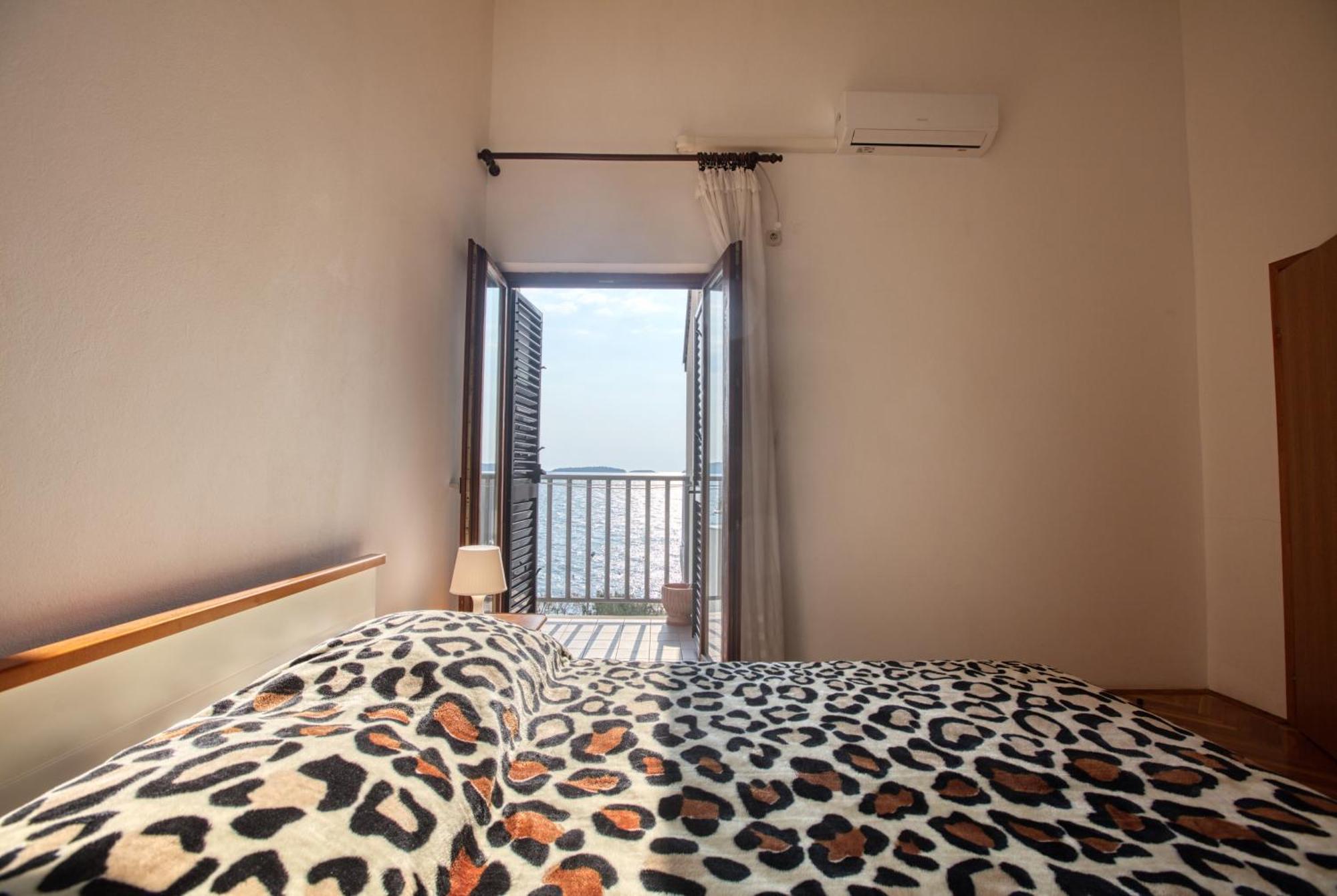 Apartments By The Sea Brodarica, Sibenik - 13615 Стая снимка